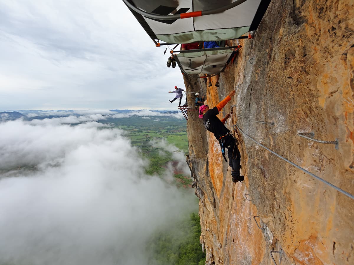 Rock climbing hanging tent clearance